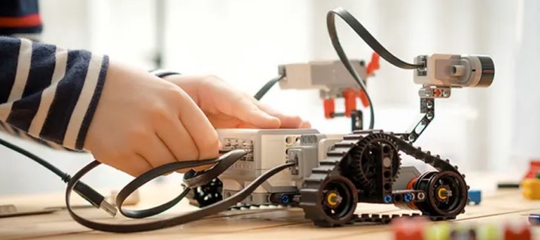 Teknologi Modern yang Canggih: Transformasi Digital dan Robotika